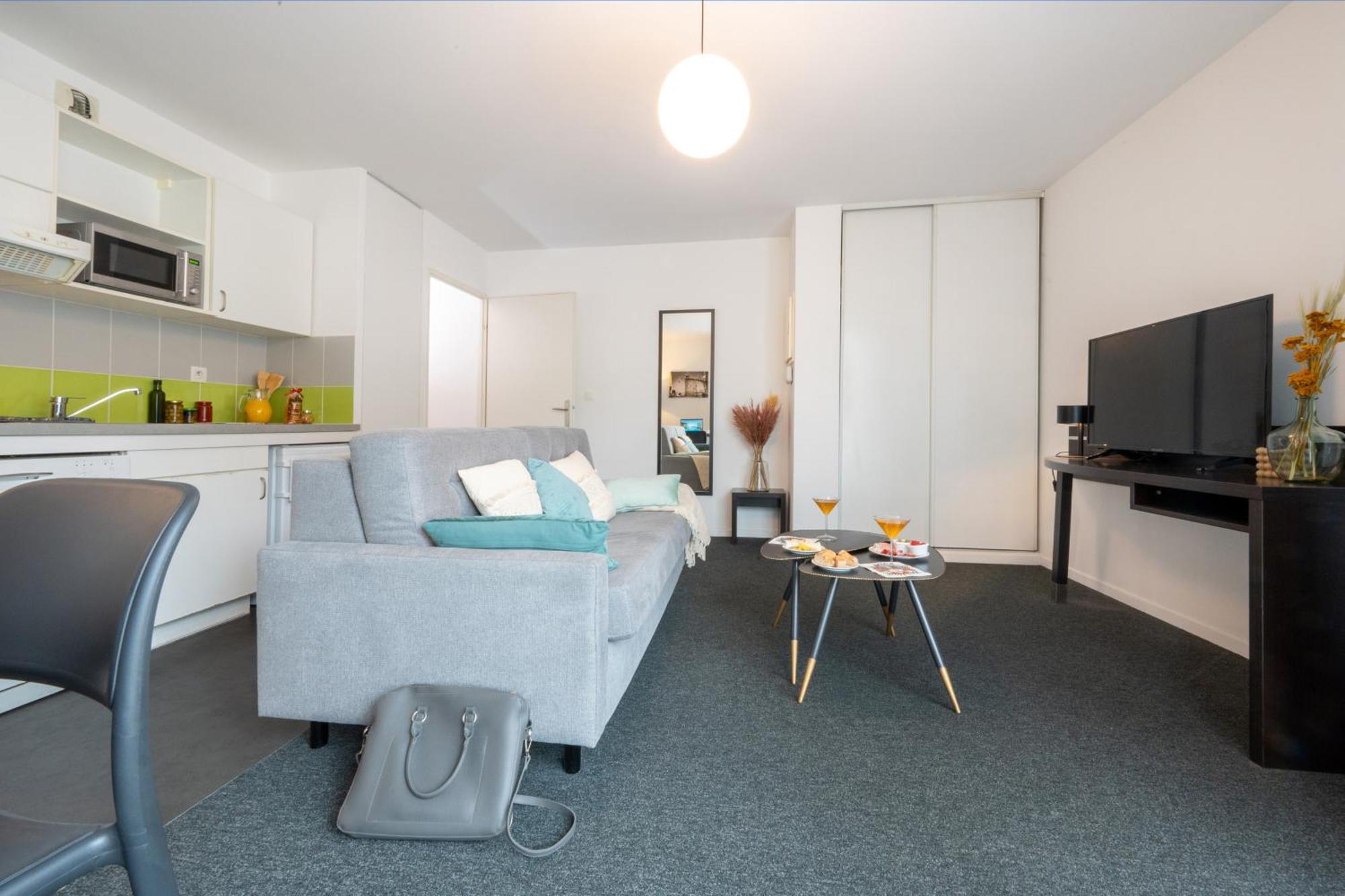 Nemea Appart Hotel Home Suite Nancy Centre Екстер'єр фото